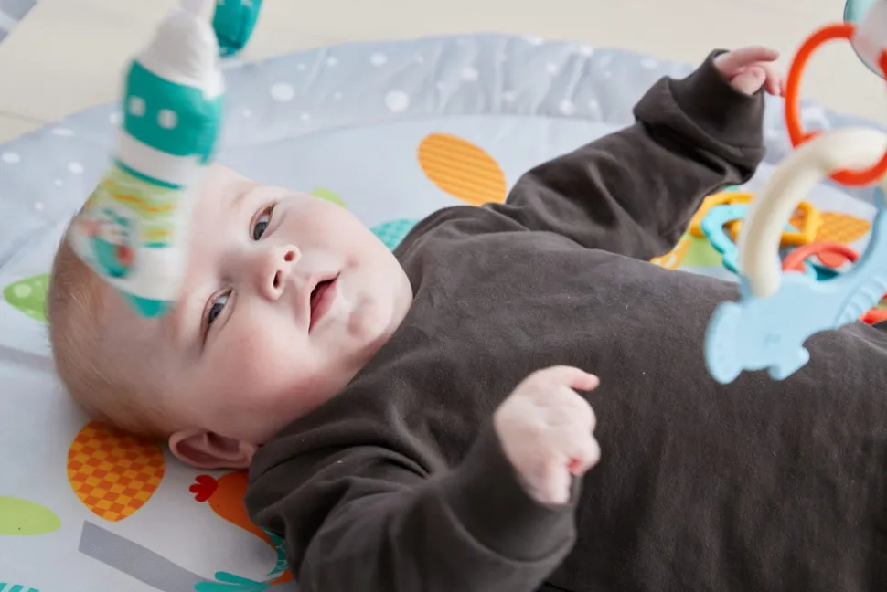 Aktivitetsstativ m. 4 stykker legetøj - Skovtema