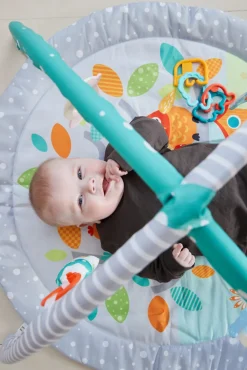 Aktivitetsstativ m. 4 stykker legetøj - Skovtema