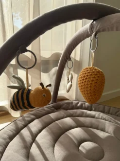 Aktivitetstæppe - Honeybee Happy