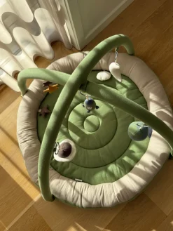 Aktivitetstæppe med blød kant - Space