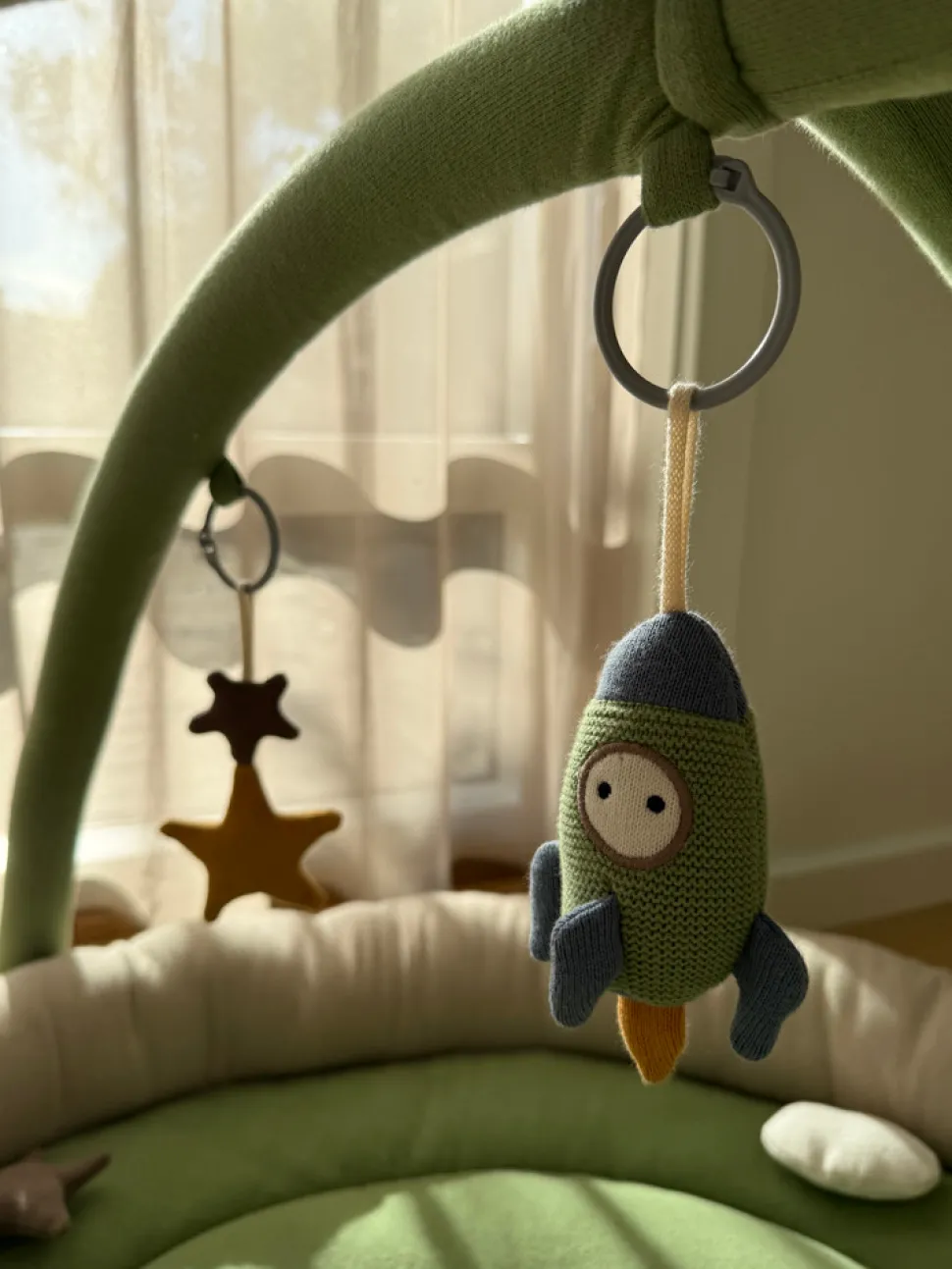 Aktivitetstæppe med blød kant - Space