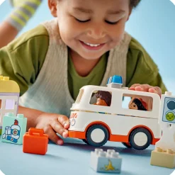 Ambulance og fører 10447