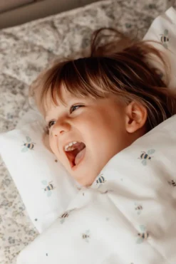 Baby sengetøj - Honey Bee Happy