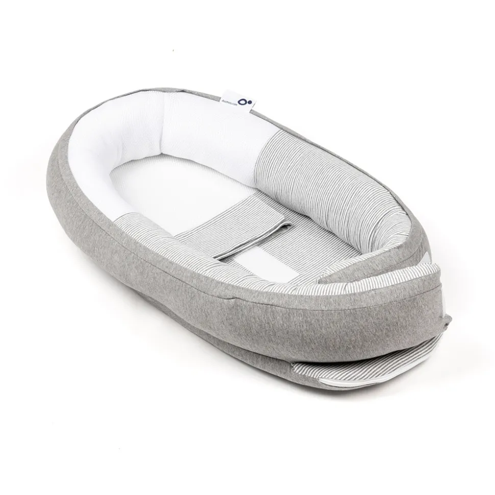 Babynest - stribet grå