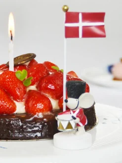 Bordflag, mus med tromme