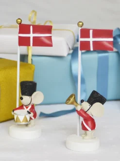 Bordflag, mus med tromme