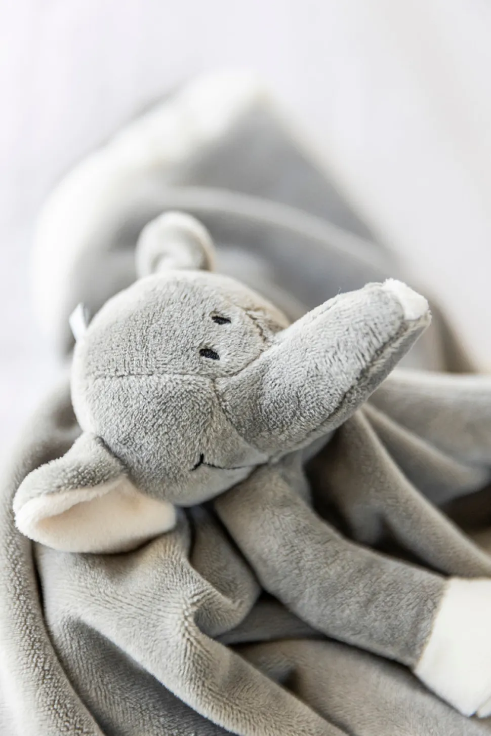 Diinglisar nusseklud Elefant i Grå