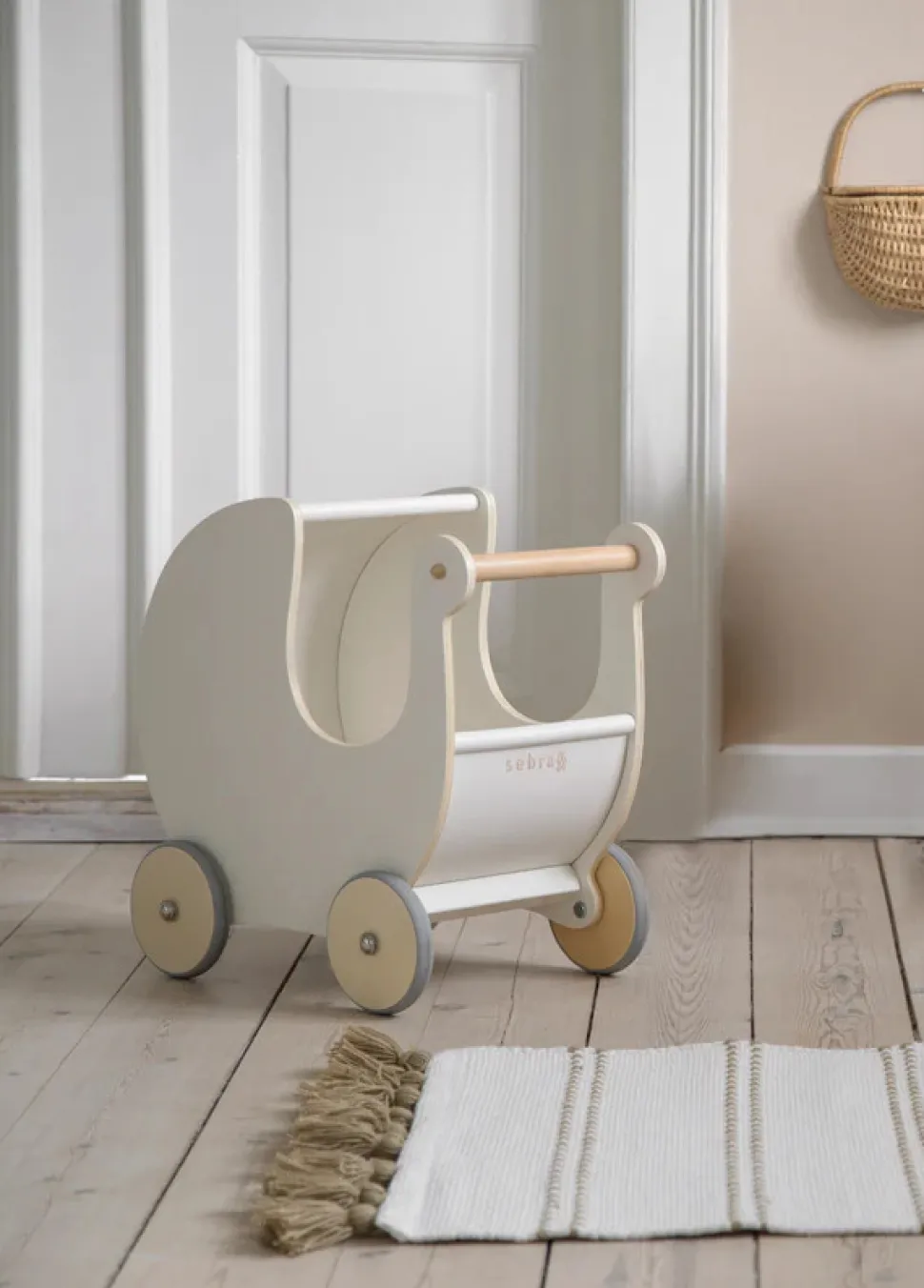 Dukkevogn i træ, classic white