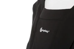 Embrace - pure black