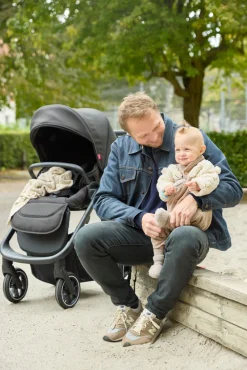 Evoke Klapvogn - sort