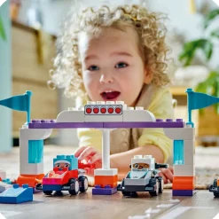 F1-teams med racerbiler og kørere 10445