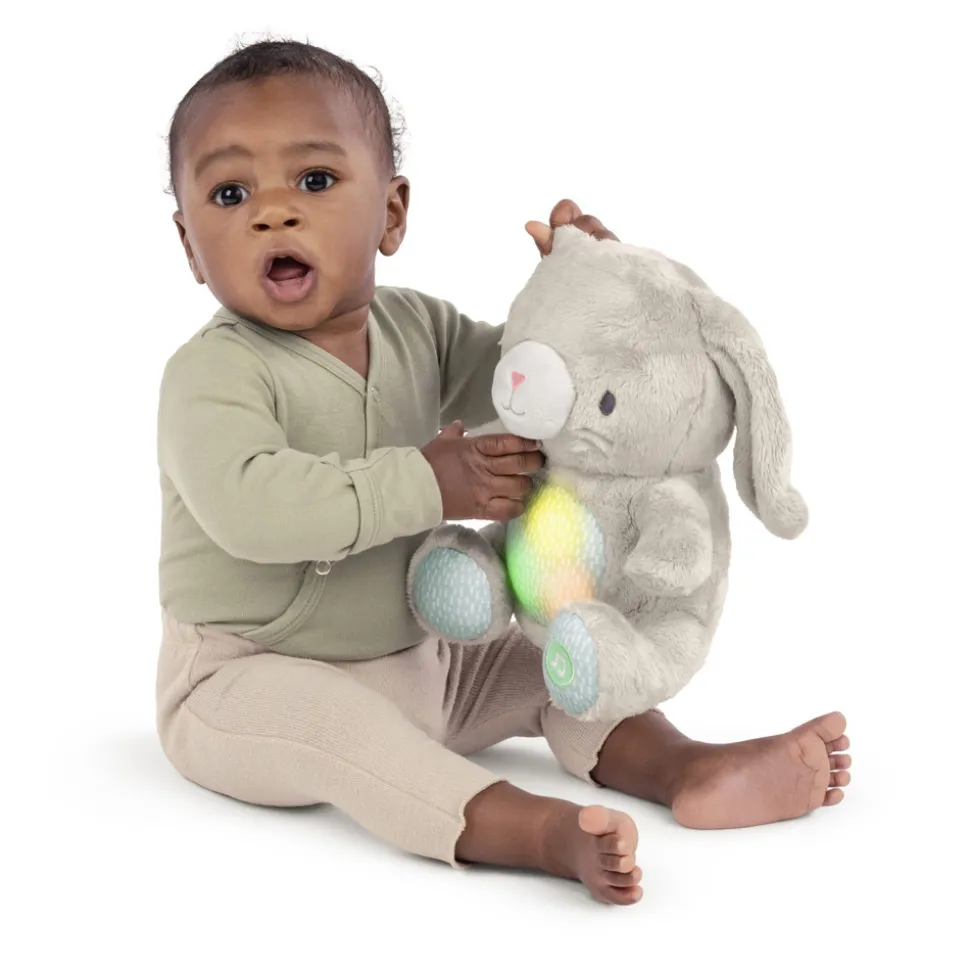 Heart to Hugs Sylvi Kaninbamse med hjertelyd & lys