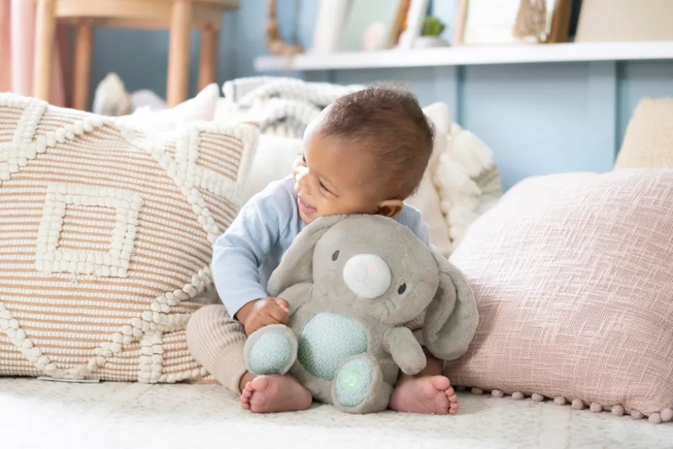 Heart to Hugs Sylvi Kaninbamse med hjertelyd & lys