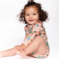 Langærmet body med jordbær - 536