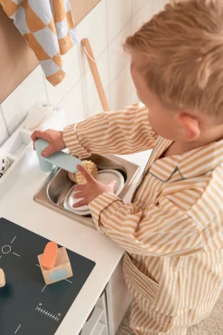 Legekøkken med opvaskemaskine