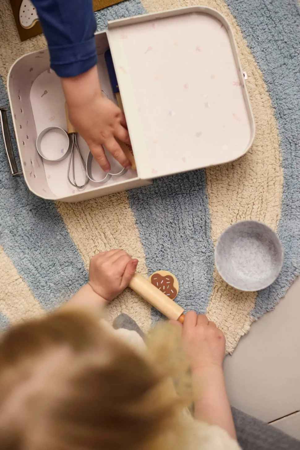 Legekuffert - Bagesæt i træ