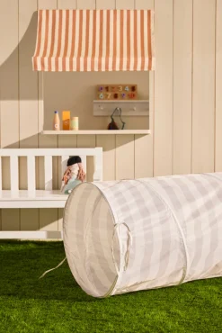 Legetunnel, Grå med striber.