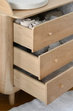 Nature kommode med pusletop