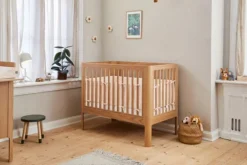 Nova tremmeseng med puslebord - eg