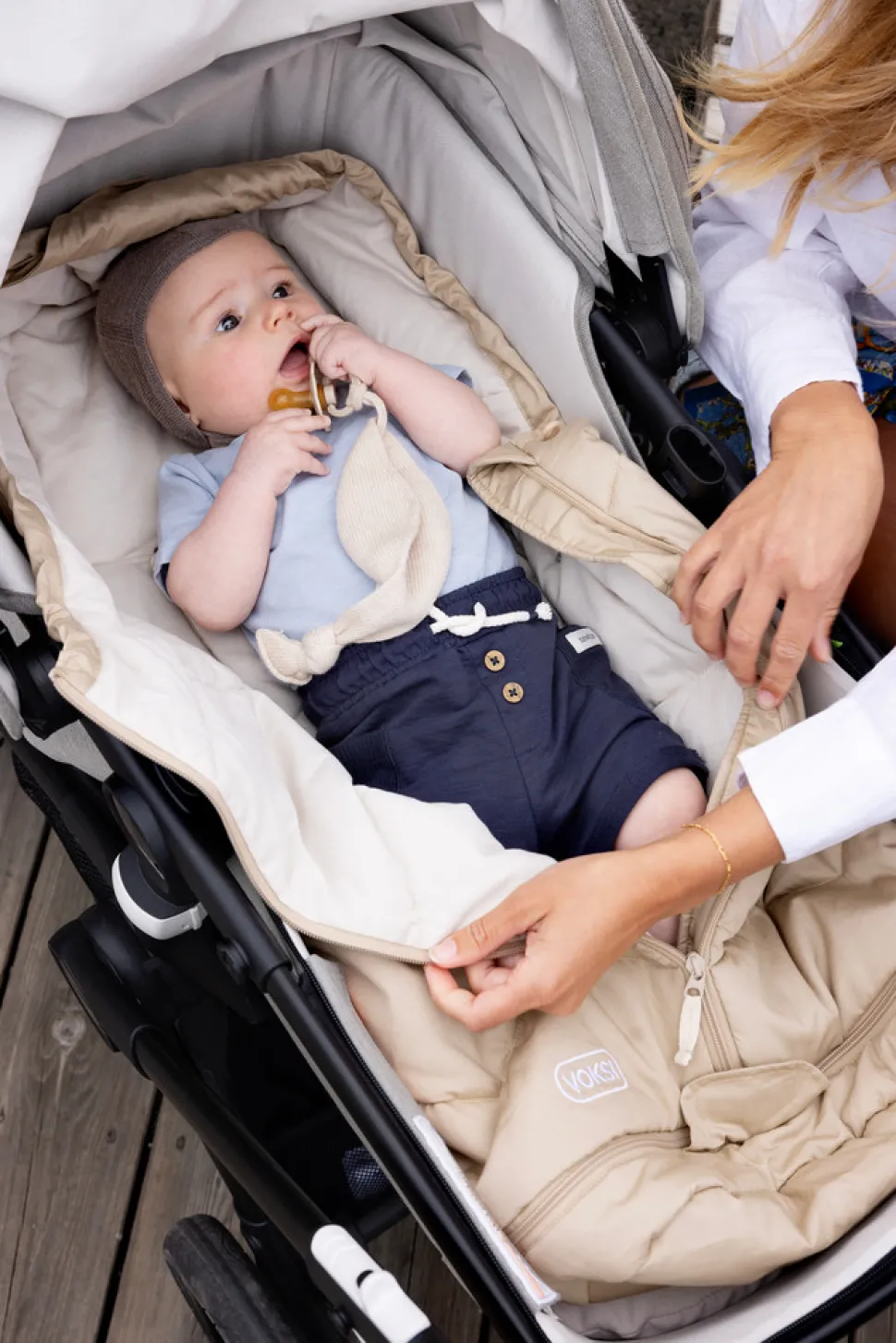 Sky Light -Seashell Sand Solid