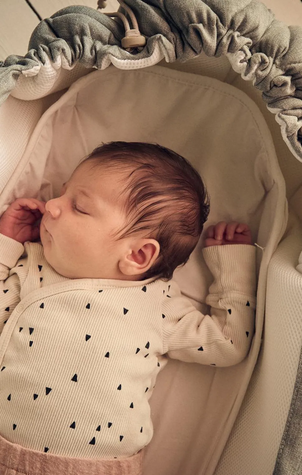 SleepCarrier Waterproof Bedding - Daisy White