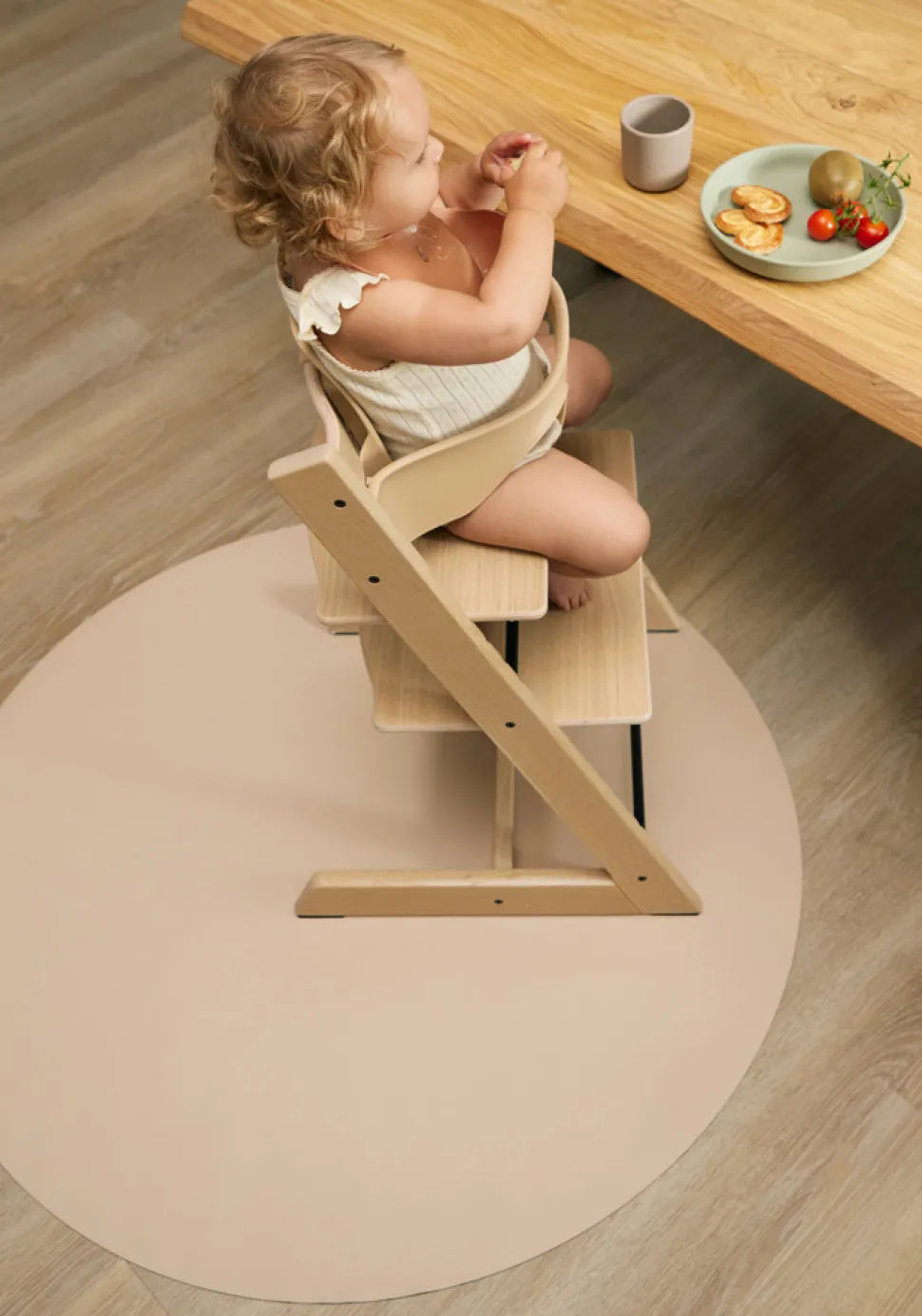 Stoleunderlag i genanvendt PU-læder - warm grey