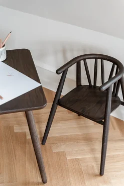 Storm Børnestol - røget eg