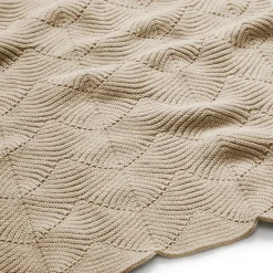 Striktæppe Muslingeskal - GOTS mandel