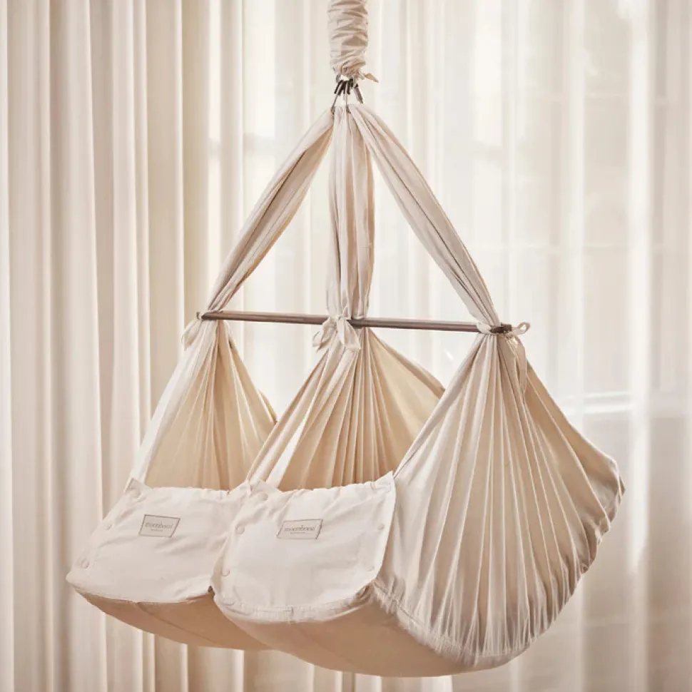 Tvillingeslyngevugge, natur