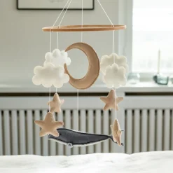 Uro med hval og søstjerner