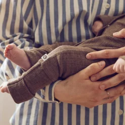 Woolly heldragt med fødder - Walnut melange